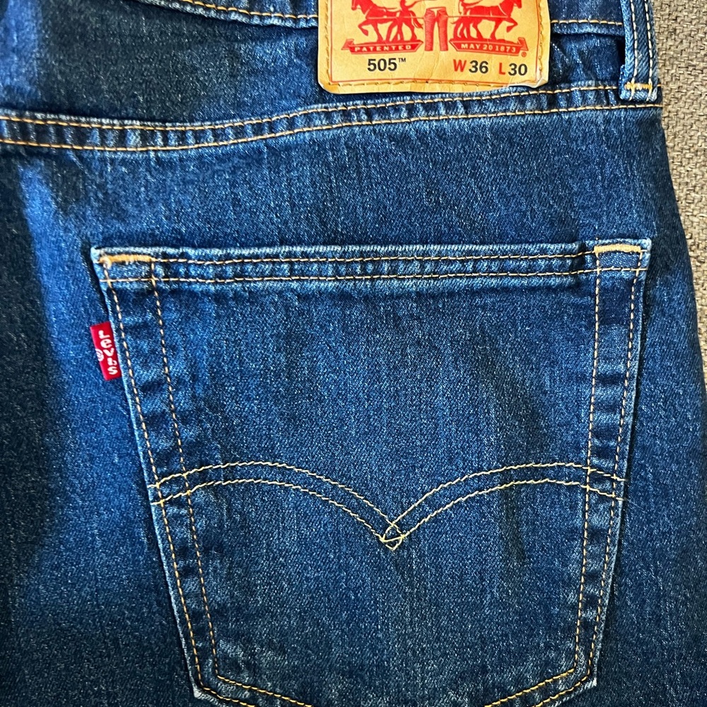 Levi's 505 Blue Straight Jeans 36x30 - Picture 5 of 5